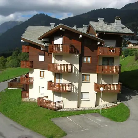 Appartement Cosy Pour 4 Personnes Avec Balcon Et Parking - Fr-1-198-152 *